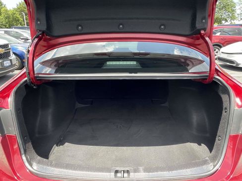 Used 2024 Toyota Corolla LE w/ LE Convenience Package FWD image 9