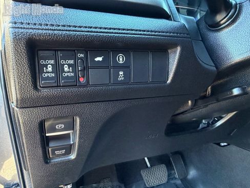 Used 2024 Honda Odyssey EX-L image 26