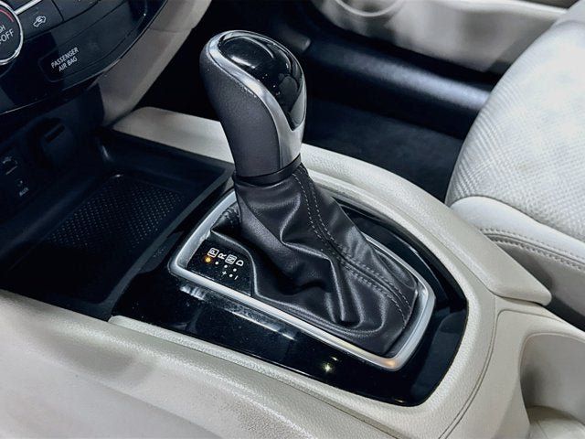 Used 2018 Nissan Rogue Sport SV AWD/4WD image 12