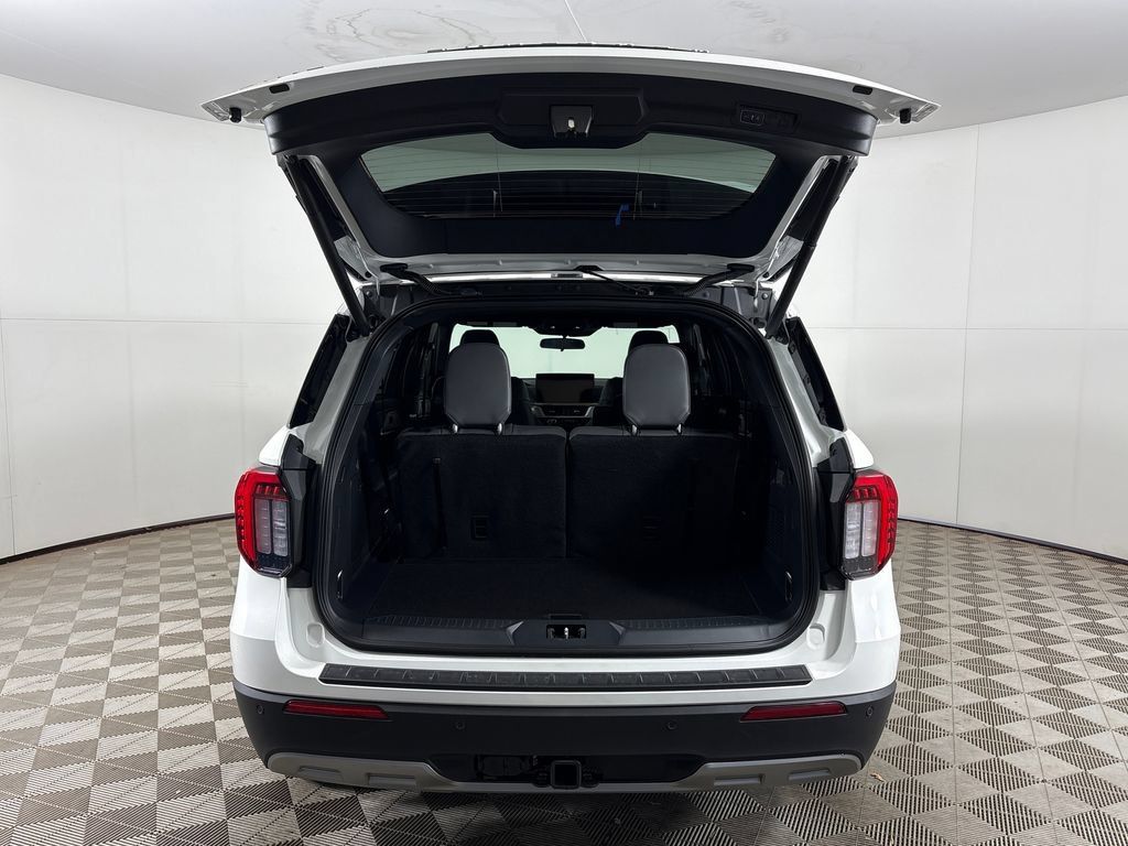 New 2027 Ford Explorer Active w/ Active Comfort Package RWD image 24