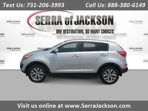 Used 2016 Kia Sportage LX FWD image 1