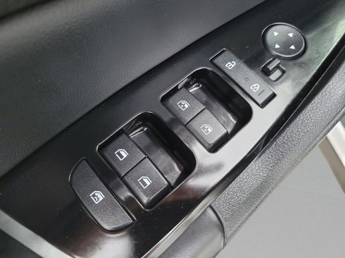 Used 2025 Kia Sportage EX FWD image 20