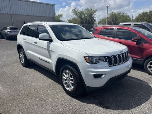 Used 2019 Jeep Grand Cherokee Laredo image 7