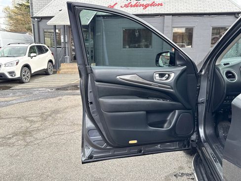 Used 2019 INFINITI QX60 Luxe w/ Essential Package image 11