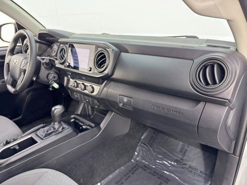 Used 2020 Toyota Tacoma SR w/ SR Convenience Package image 13