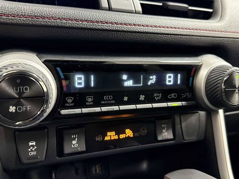 New 2025 Toyota RAV4 SE image 21