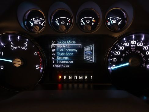 Used 2016 Ford F250 Lariat w/ Lariat Ultimate Package image 21