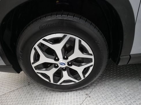 Used 2020 Subaru Forester Premium image 28