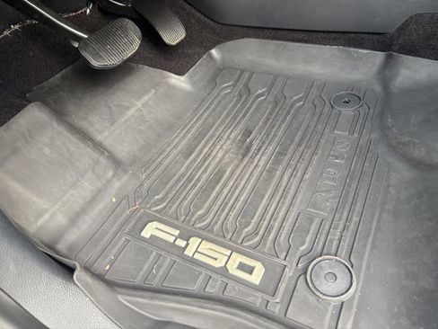 Used 2021 Ford F150 Lariat w/ Equipment Group 502A High AWD/4WD image 13