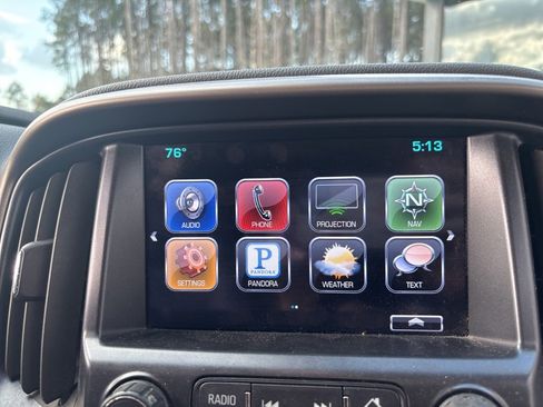 Used 2016 Chevrolet Colorado Z71 image 32