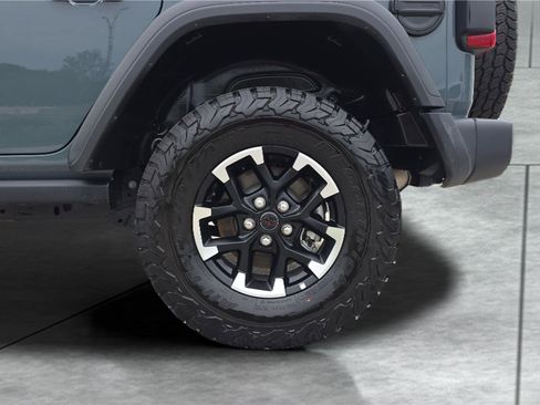 Used 2026 Jeep Wrangler Unlimited Rubicon AWD/4WD image 28