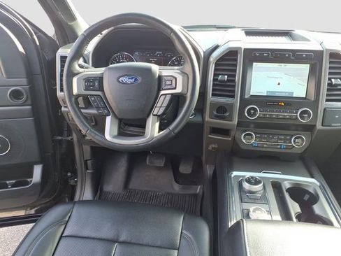 Used 2021 Ford Expedition XLT image 14
