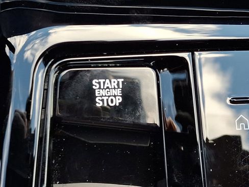 Certified 2025 BMW 530i xDrive w/ Premium Package image 26