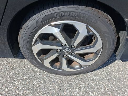 Used 2017 Honda Accord EX-L image 13