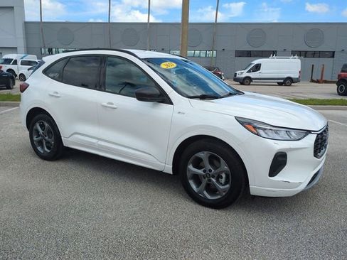Certified 2023 Ford Escape ST-Line w/ Tech Pack #1 FWD image 2