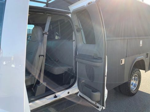 Used 2003 Ford F350 162  W.B. 4D image 28