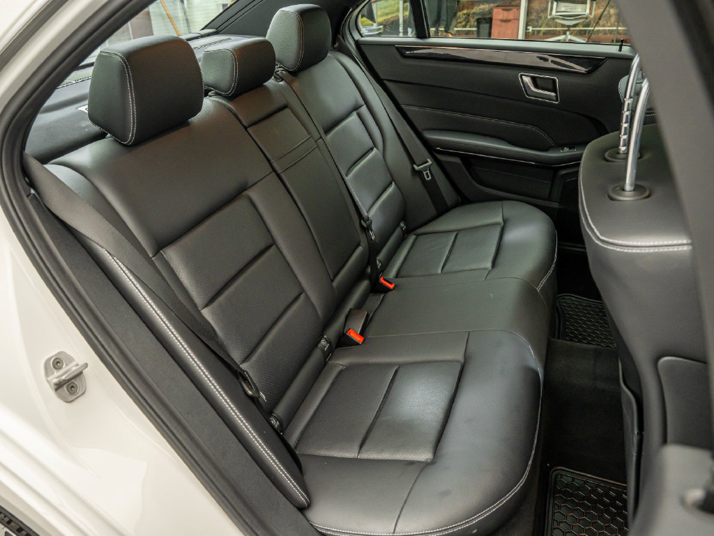 Used 2016 Mercedes-Benz E 350 4MATIC Sedan image 46