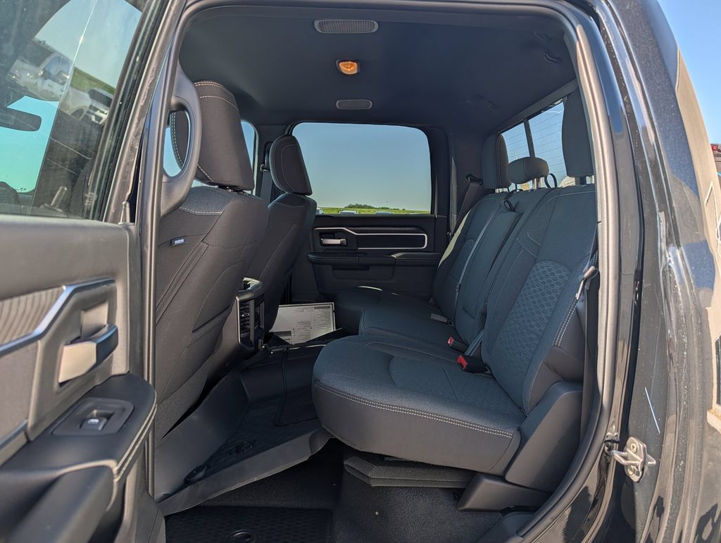 New 2026 RAM 2500 Big Horn AWD/4WD image 6