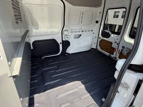 Used 2011 Ford Transit Connect XL FWD image 12