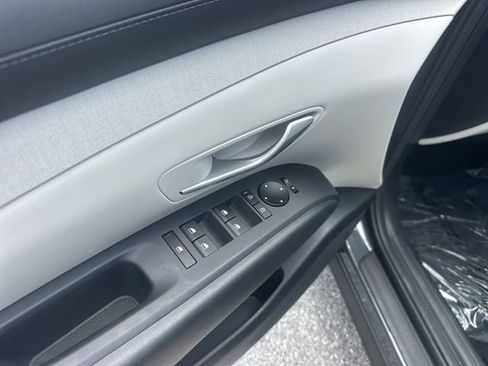 Used 2025 Hyundai Tucson SEL FWD image 17