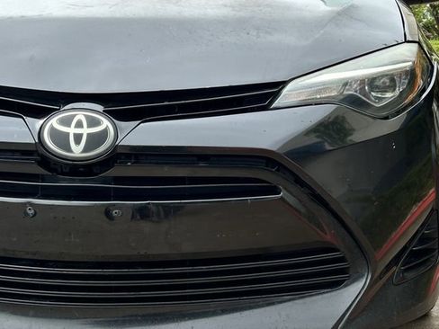 Used 2017 Toyota Corolla LE image 10