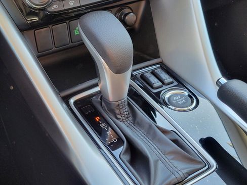 New 2025 Mitsubishi Eclipse Cross LE image 25