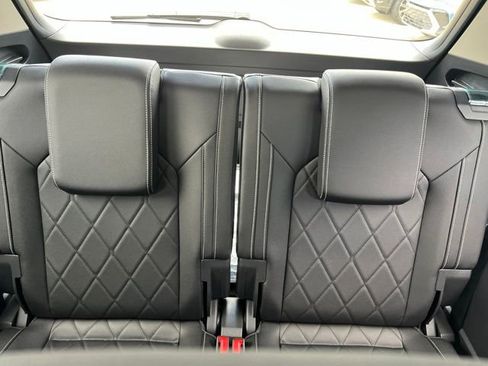 New 2026 Volkswagen Atlas SEL Premium R-Line AWD/4WD image 10