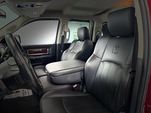 Used 2011 RAM 1500 Laramie w/ Chrome Accents Group AWD/4WD image 12