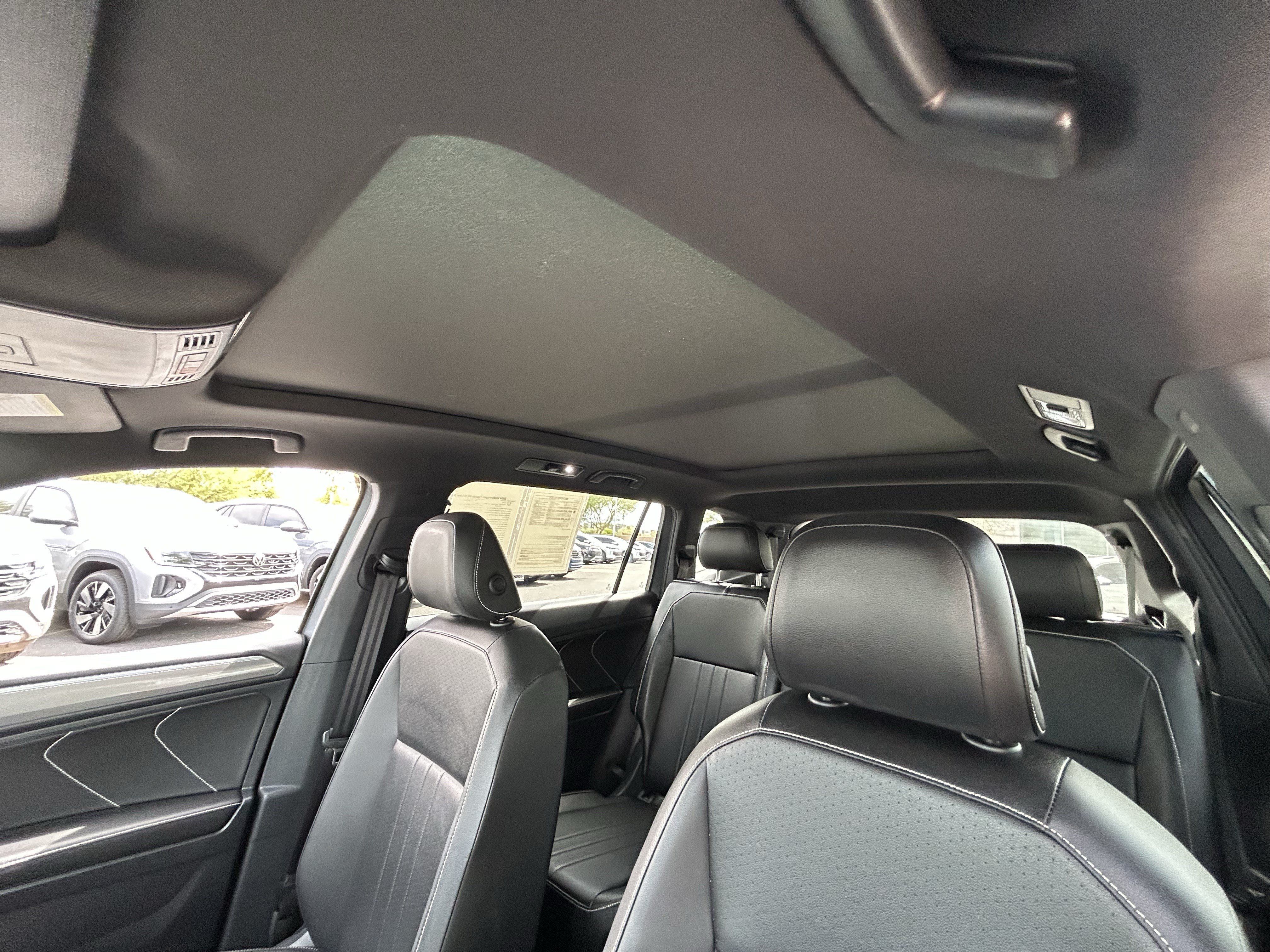 Used 2024 Volkswagen Tiguan SE R-Line FWD image 20