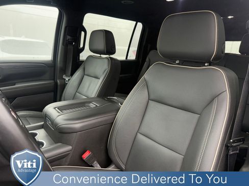 Used 2021 GMC Yukon XL SLT image 18