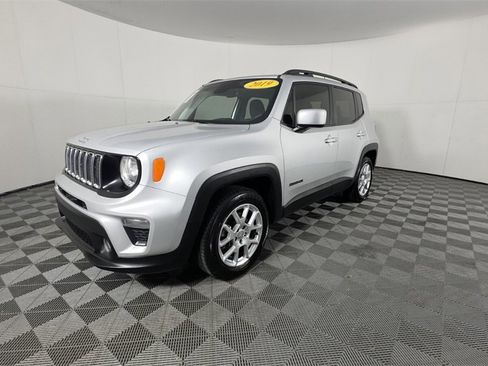 Certified 2019 Jeep Renegade Latitude image 9