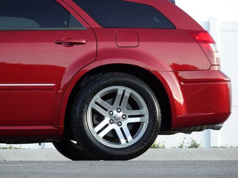 Used 2006 Dodge Magnum R/T w/ Convenience Group II RWD image 37