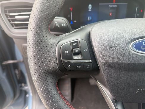 Used 2025 Ford Escape ST-Line Select image 18