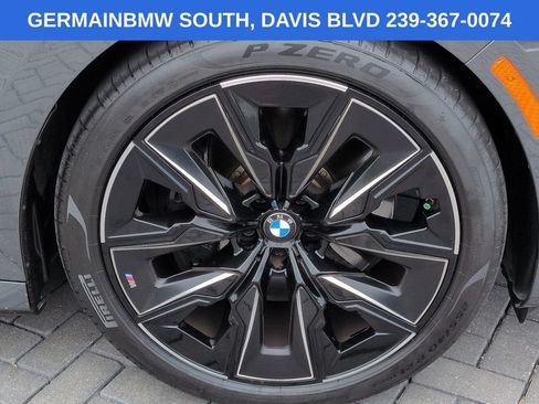 Used 2023 BMW 740i RWD image 12