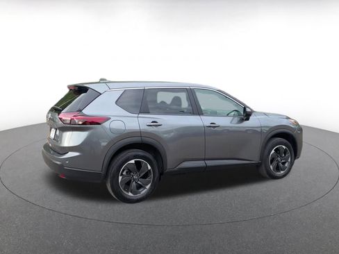 Used 2025 Nissan Rogue SV AWD/4WD image 15