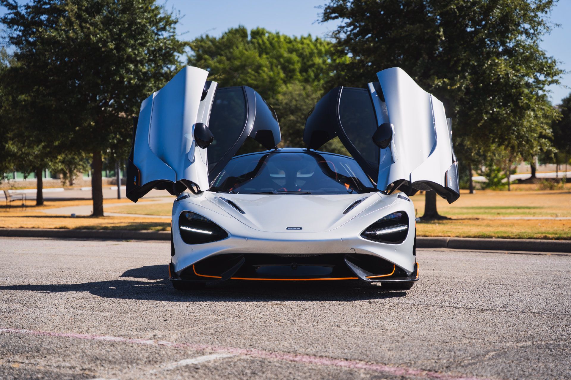 Used 2021 McLaren 765LT RWD image 23