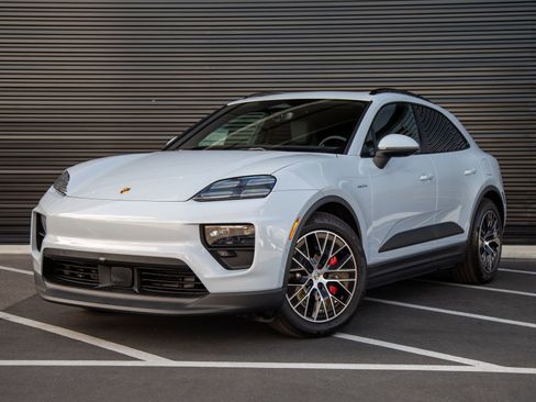 Used 2025 Porsche Macan 4S Electric AWD/4WD image 1