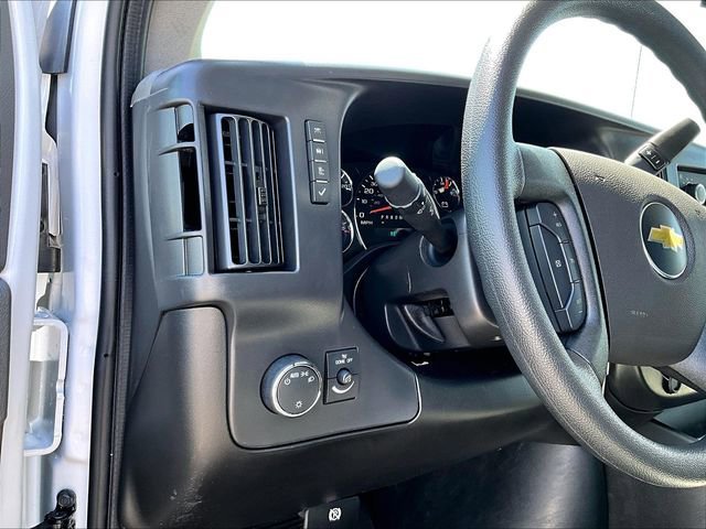 New 2026 Chevrolet Express 2500 w/ Driver Convenience Package RWD image 28