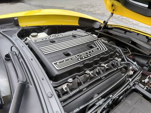 Used 2017 Chevrolet Corvette Z06 RWD image 16