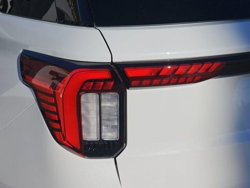 New 2026 Ford Explorer Active image 41