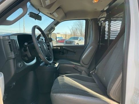 Certified 2024 GMC Savana 2500 w/ Driver Convenience Package image 7