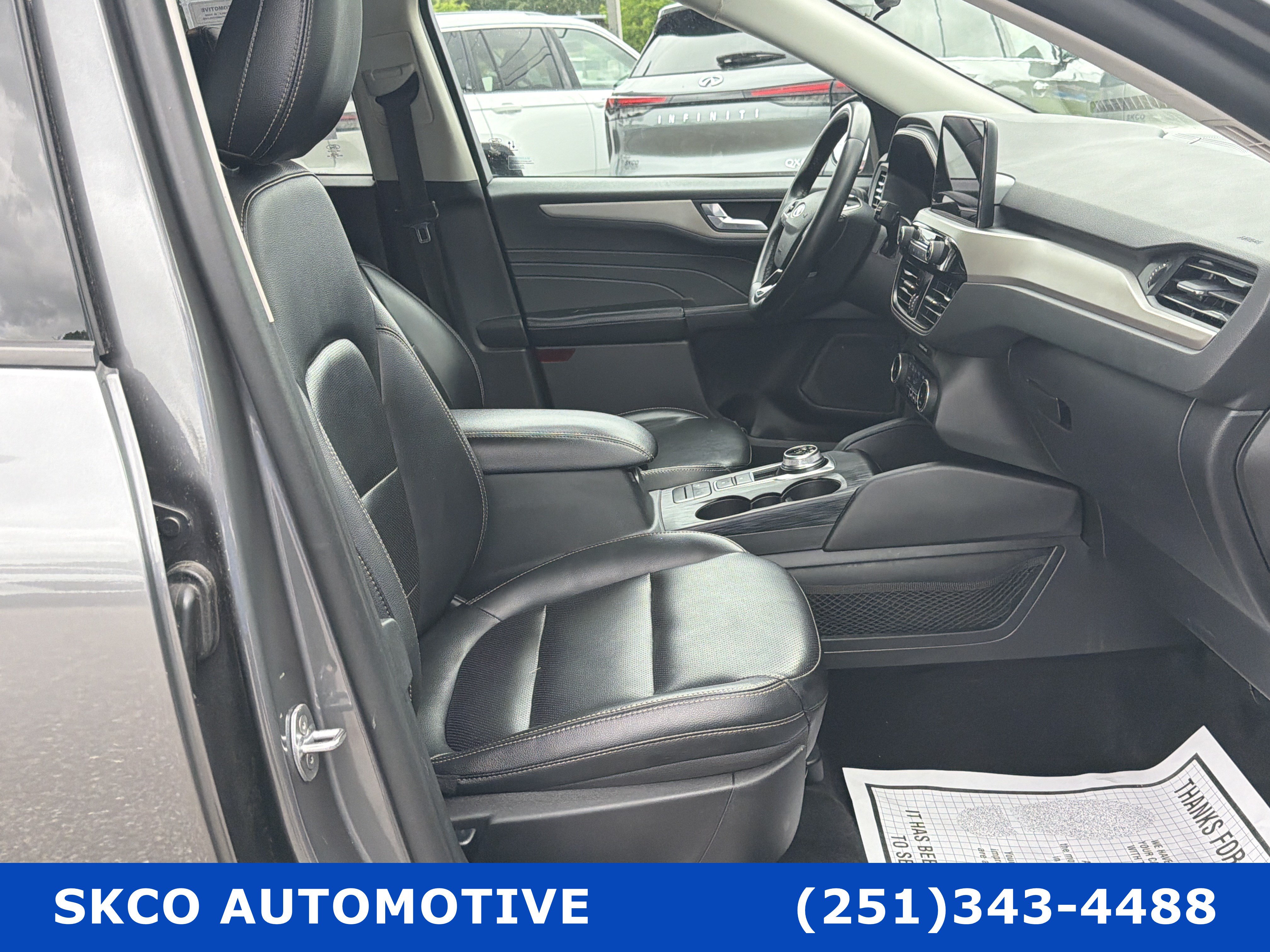 Used 2022 Ford Escape SEL w/ Technology Package FWD image 13