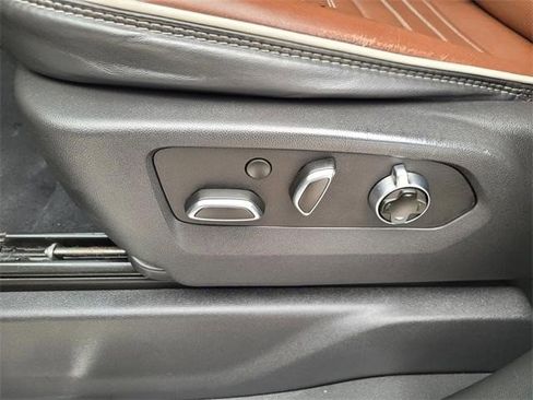 Used 2024 GMC Sierra 3500 Denali Ultimate image 17