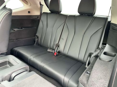 Used 2024 Acura MDX SH-AWD w/ Advance Package image 14