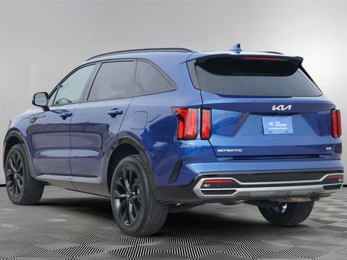 Used 2023 Kia Sorento SX AWD/4WD image 6