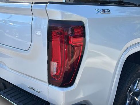 Used 2024 GMC Sierra 1500 SLT image 36