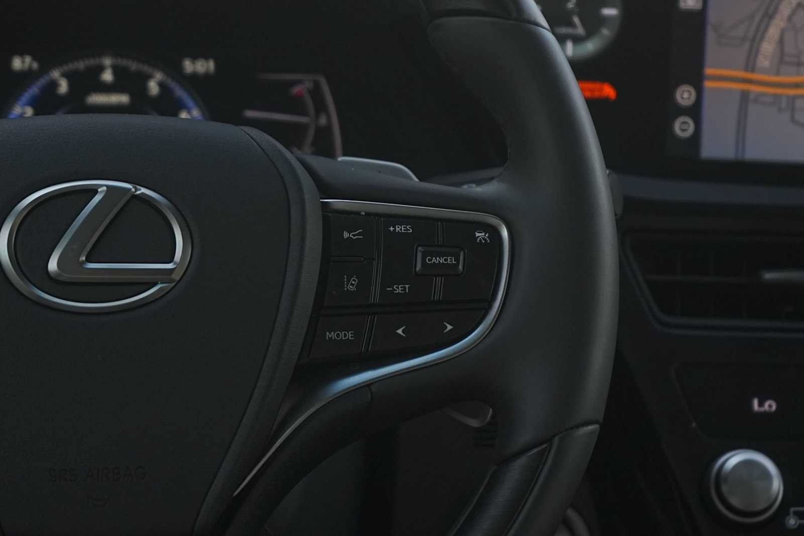 Used 2022 Lexus ES 350 Ultra Luxury w/ Accessory Package 2 FWD image 18