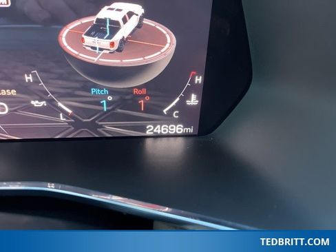 Used 2023 GMC Canyon Denali image 29