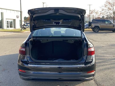 New 2026 Volkswagen Jetta SE FWD image 14