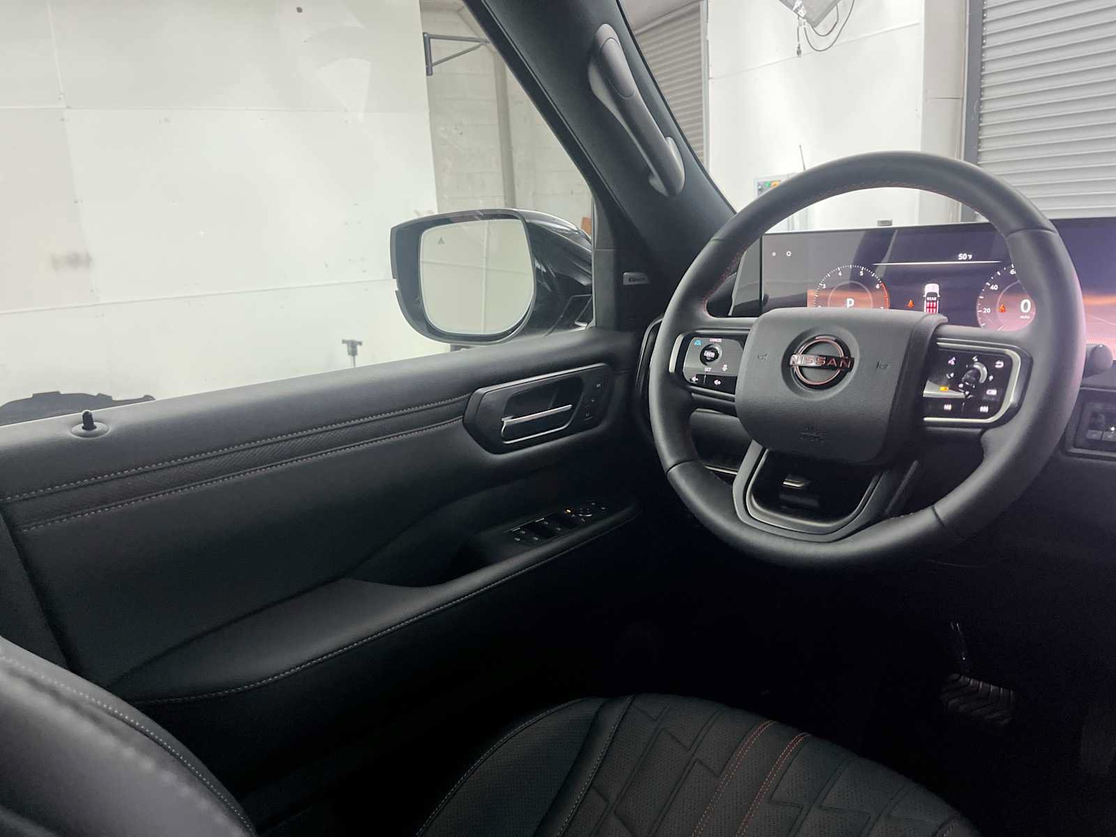Used 2026 Nissan Armada PRO-4X AWD/4WD image 15
